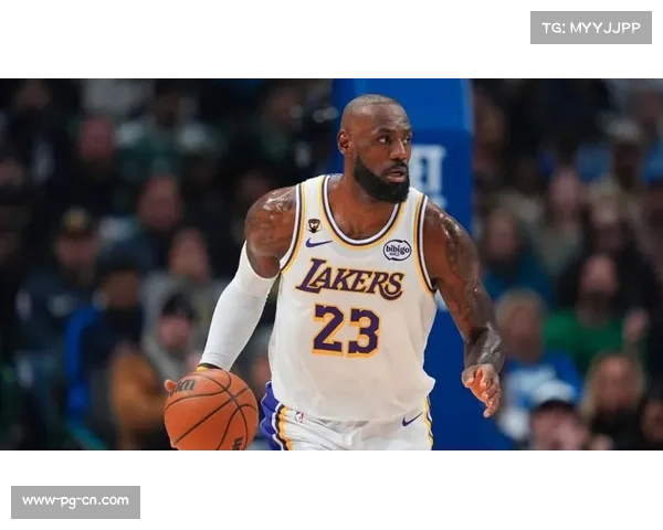 湖人詹姆斯出场时间受管控 高龄核心季后赛体能储备成关键 湖人詹姆斯出场时间受管控 高龄核心季后赛体能储备成关键